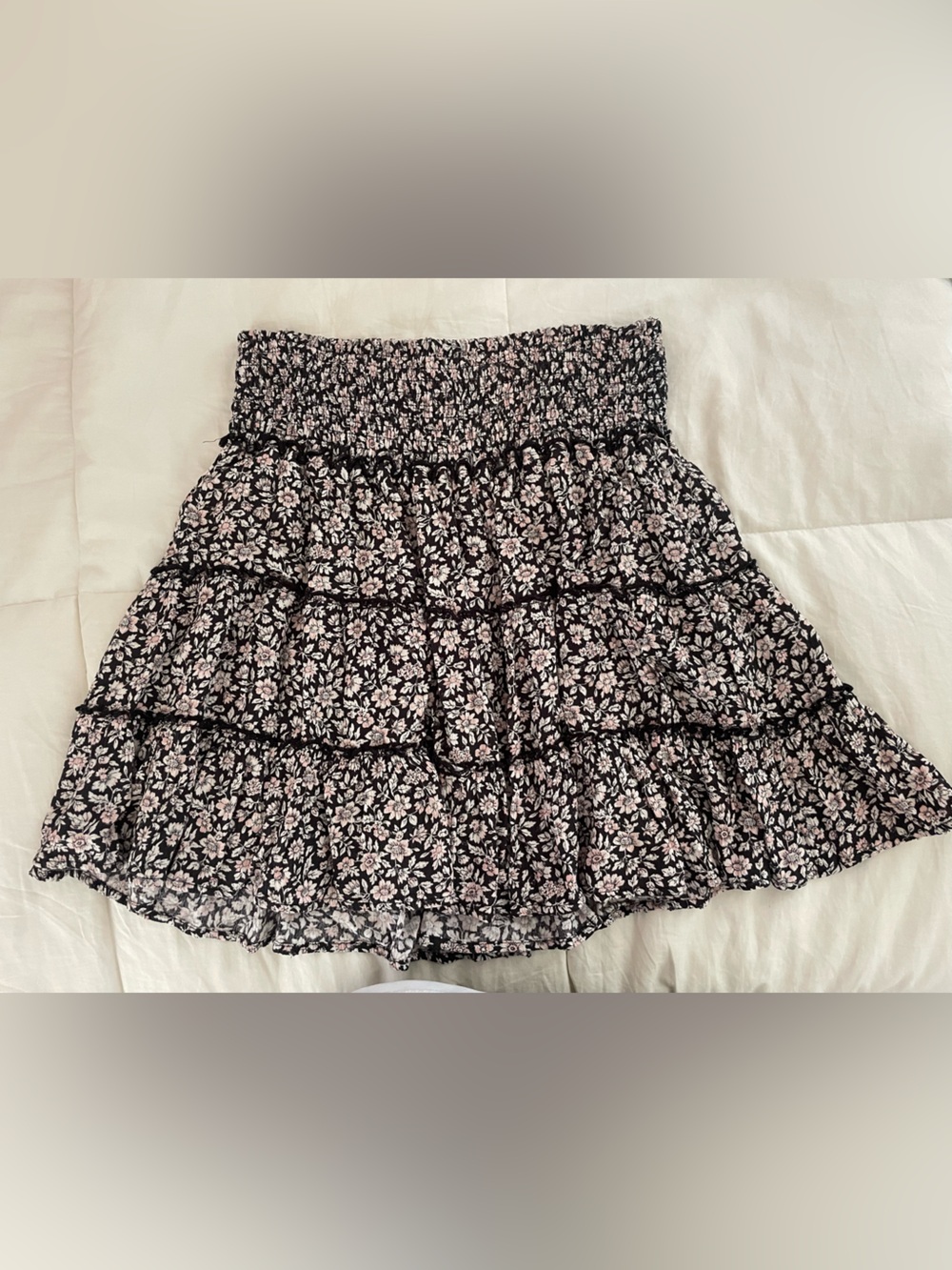 American Eagle Outfitters Black Floral Tiered Mini Skirt